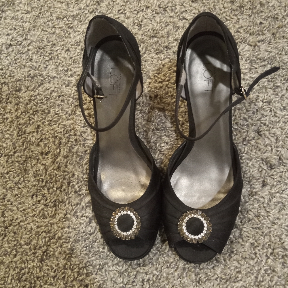 Ann Taylor Loft Satin Peep Toe Strappy Heels SZ 8